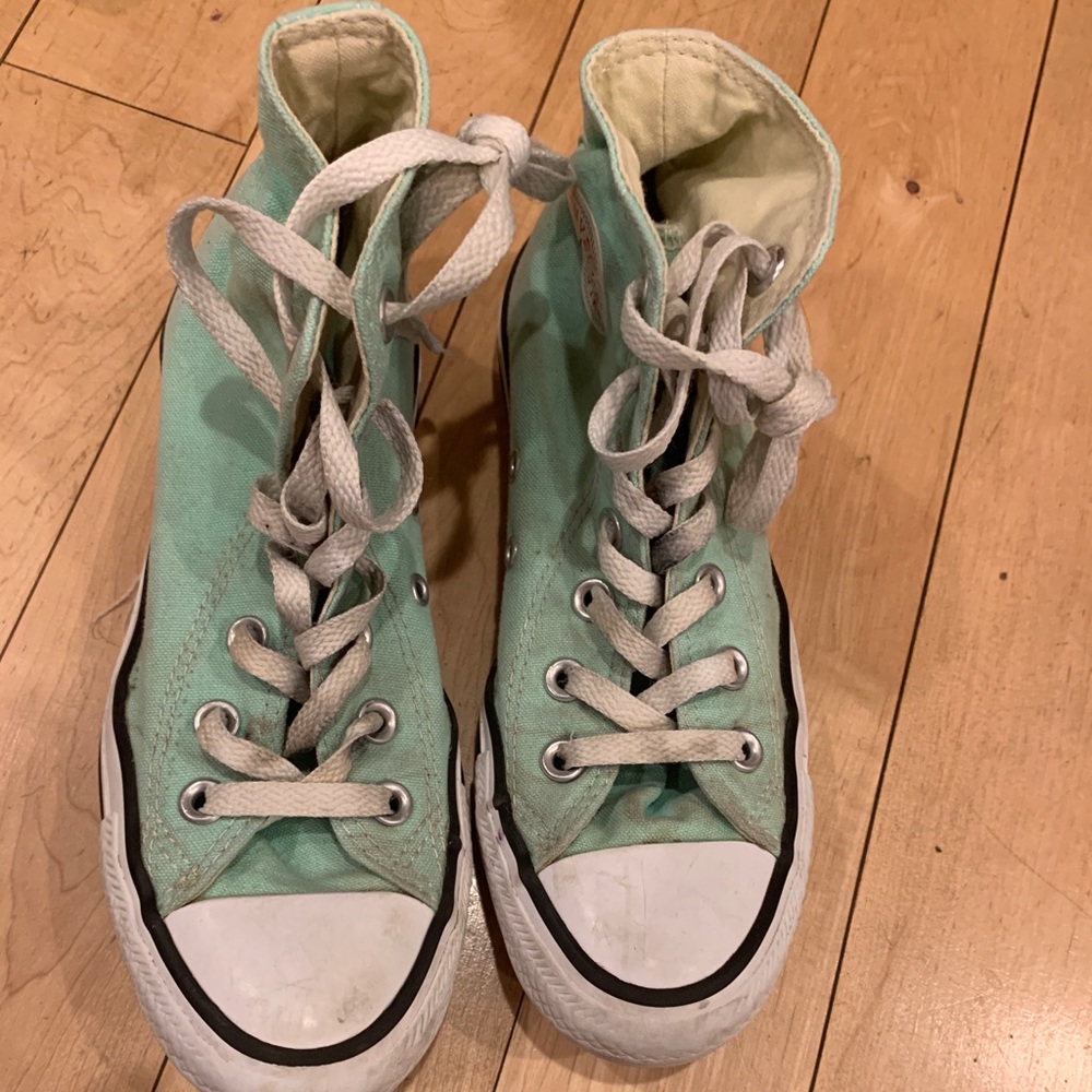 Converse All Stars Chuck Taylor high tops Youth 4